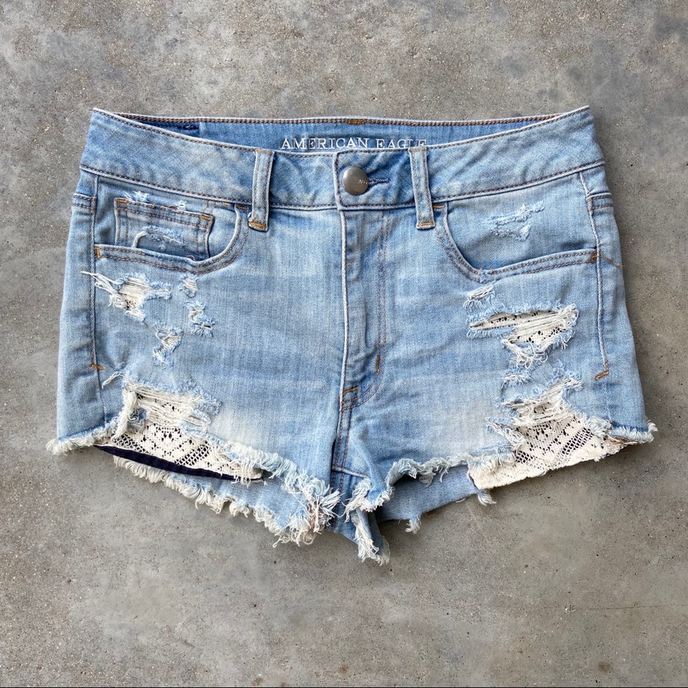American Eagle Distressed Hi-Rise Shortie Size 6